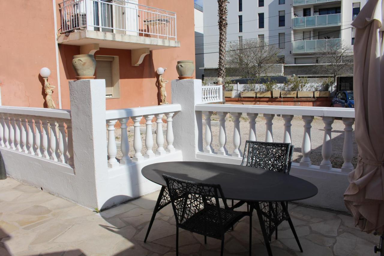 Enzo Paradise Apartment