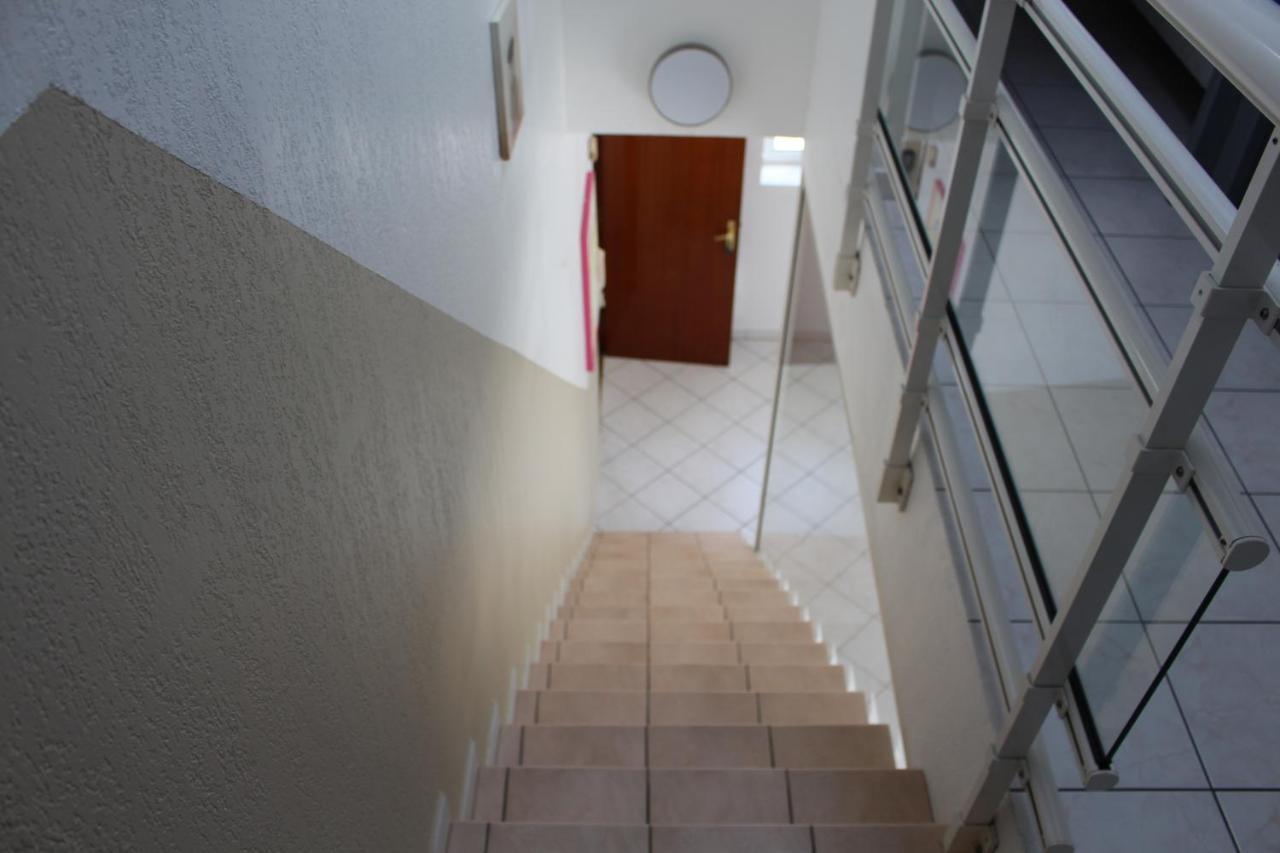 Enzo Paradise Apartment