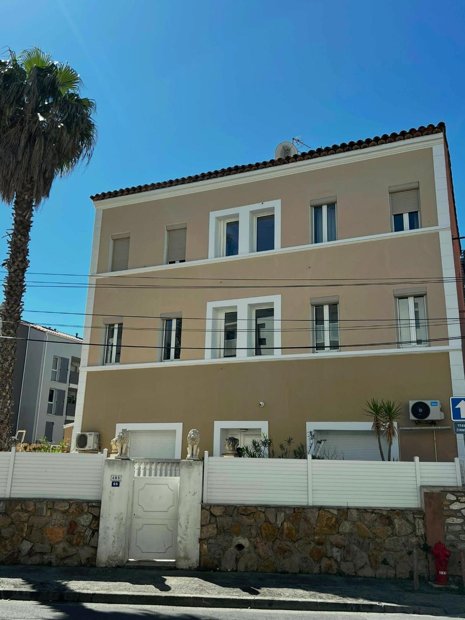 Enzo Paradise Apartment *