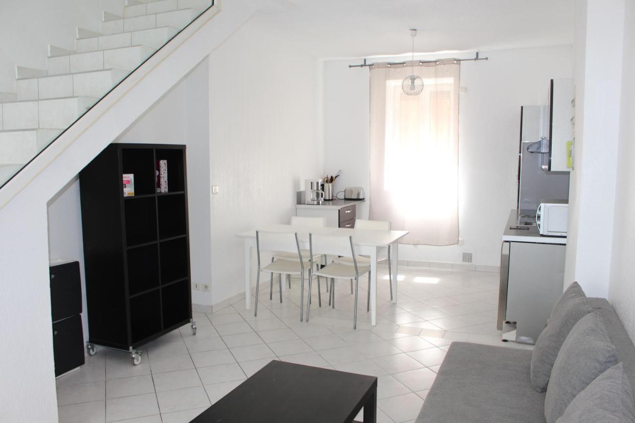 Enzo Paradise Apartment